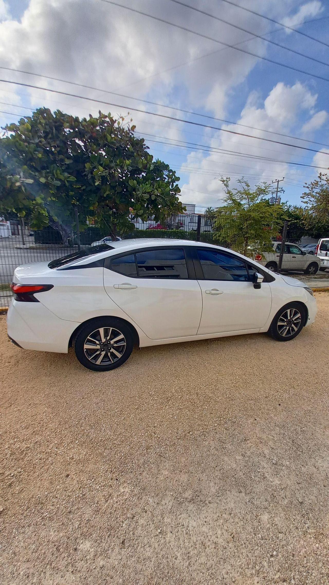 NISSAN VERSA