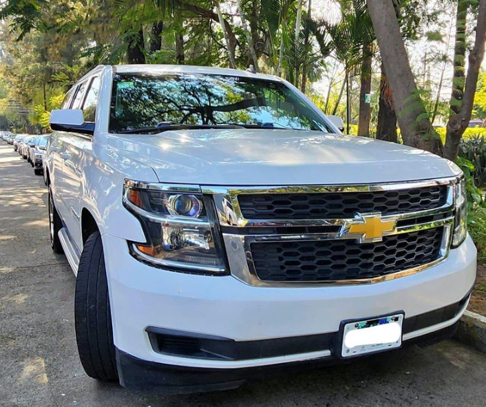 CHEVROLET SUBURBAN