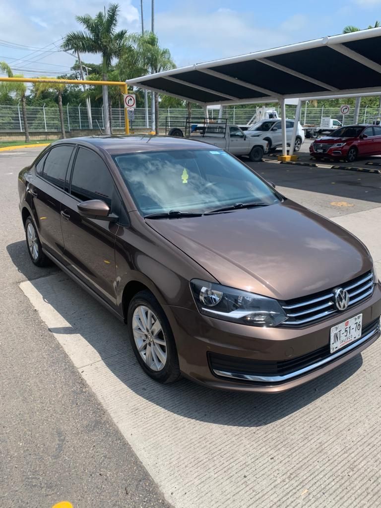VOLKSWAGEN VENTO