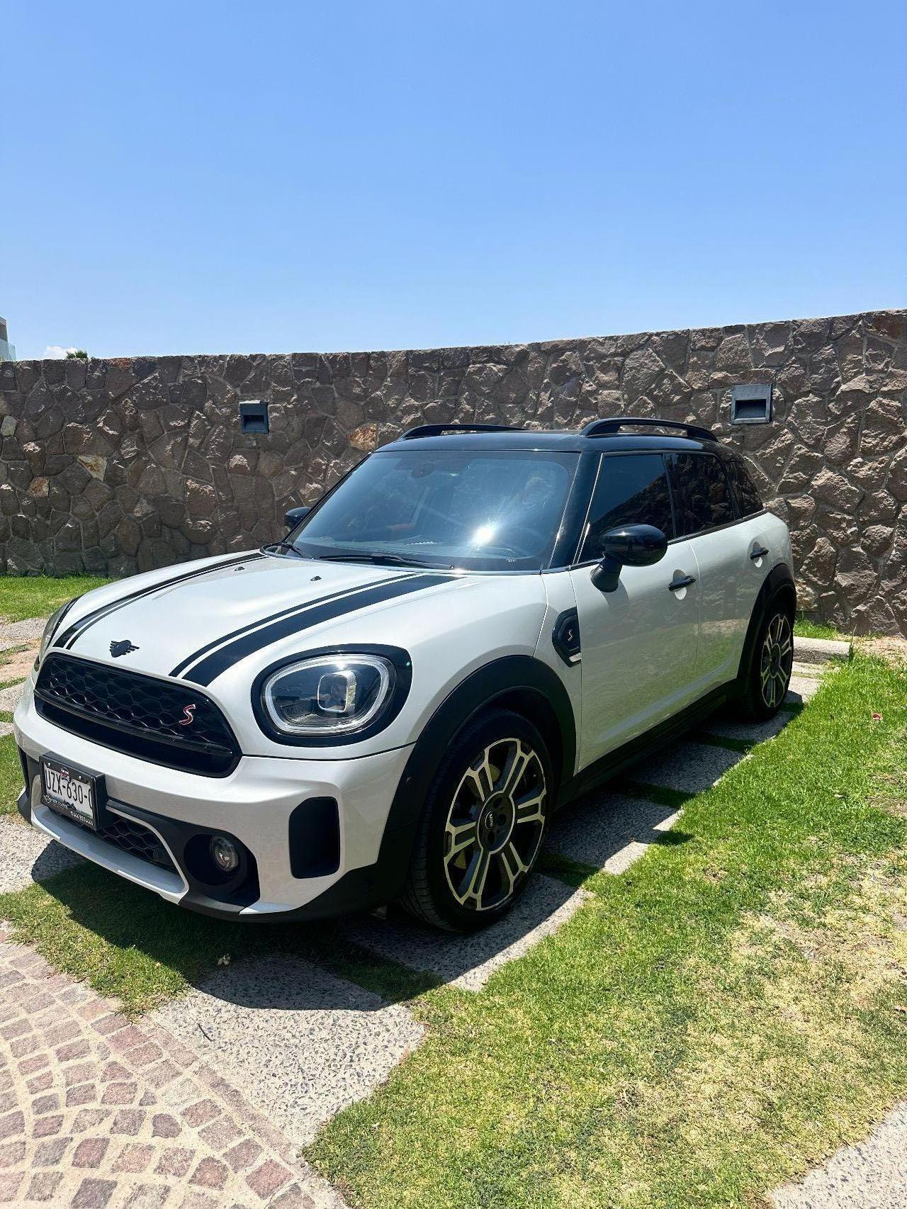 MINI MINI COUNTRYMAN