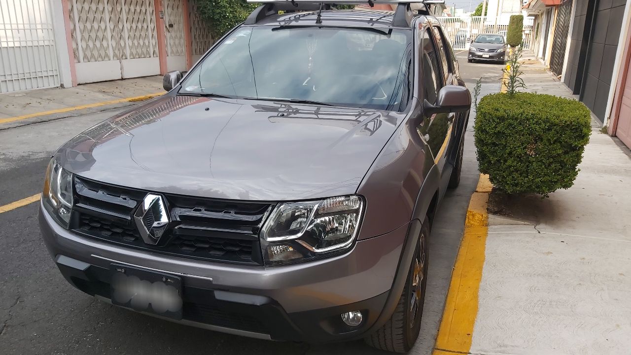 RENAULT DUSTER