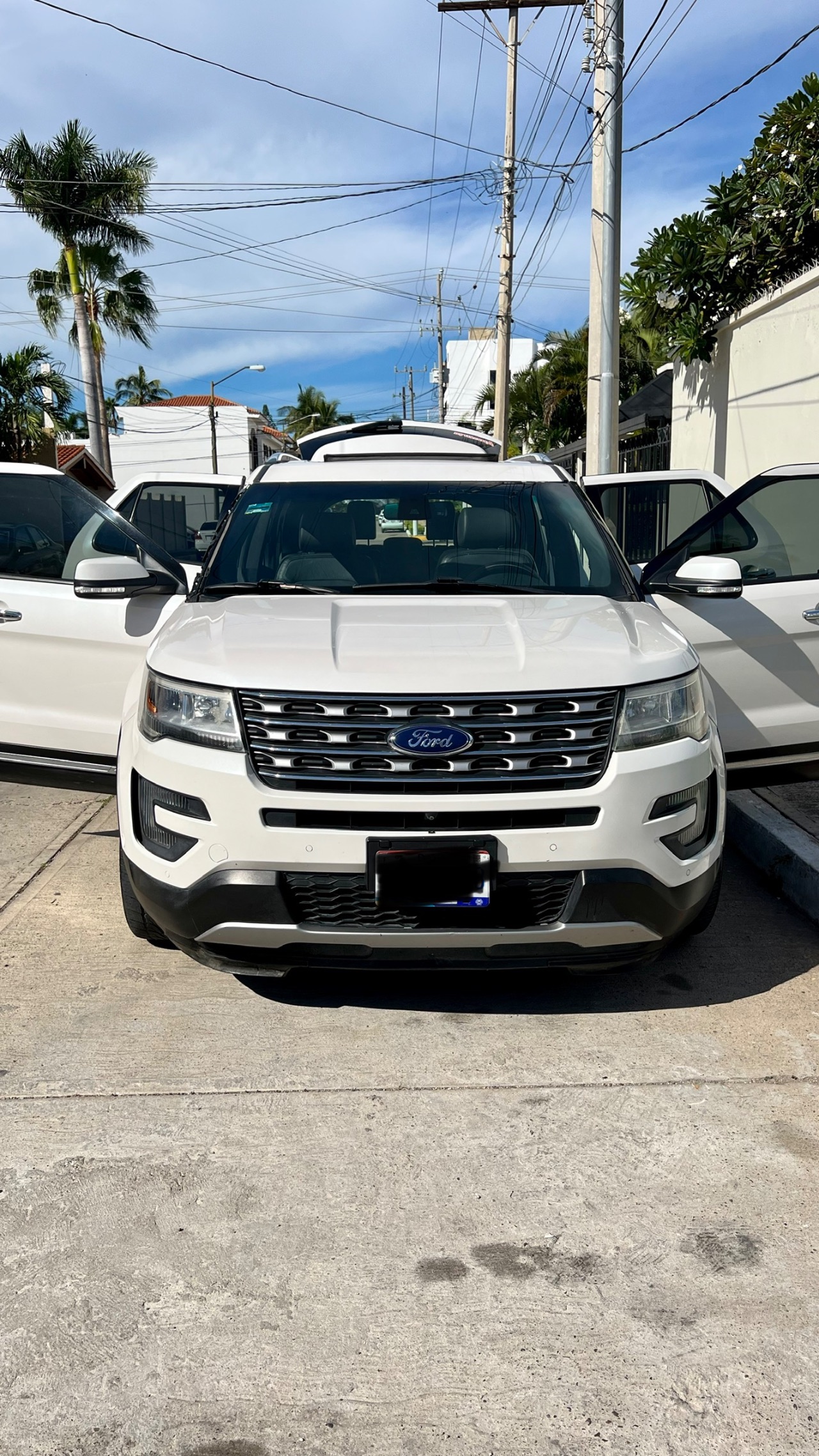 FORD EXPLORER