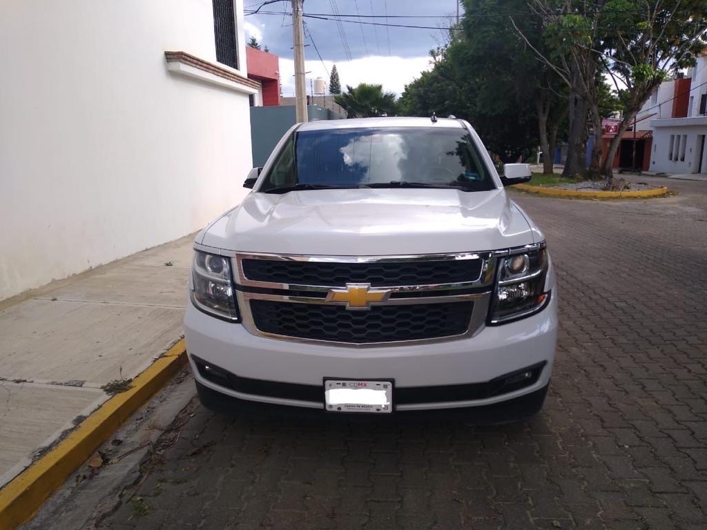 CHEVROLET SUBURBAN