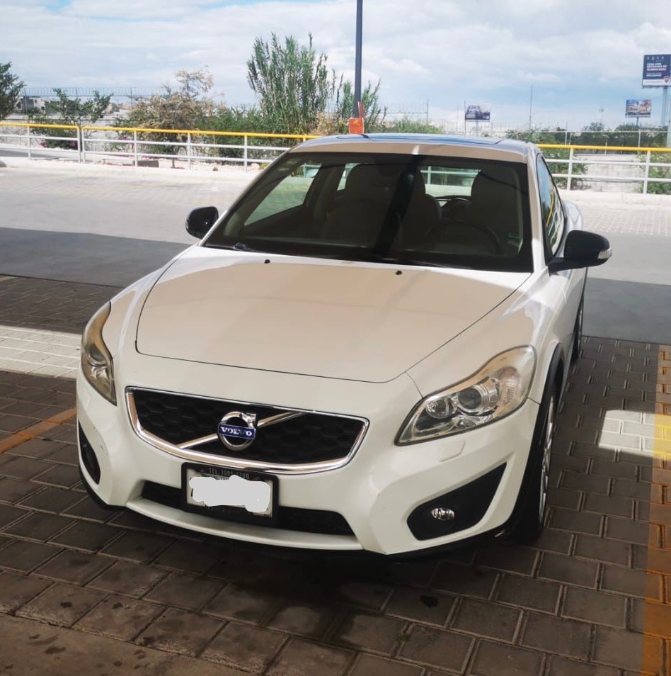VOLVO C30