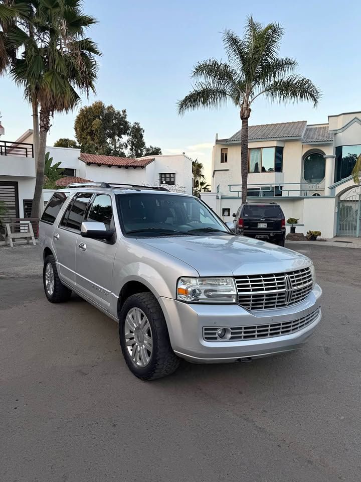 LINCOLN navigator