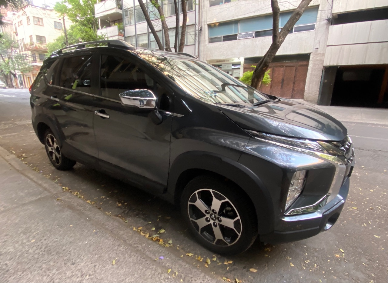 MITSUBISHI xpander