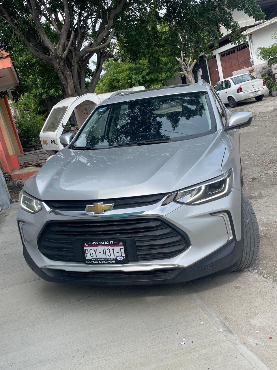 CHEVROLET tracker