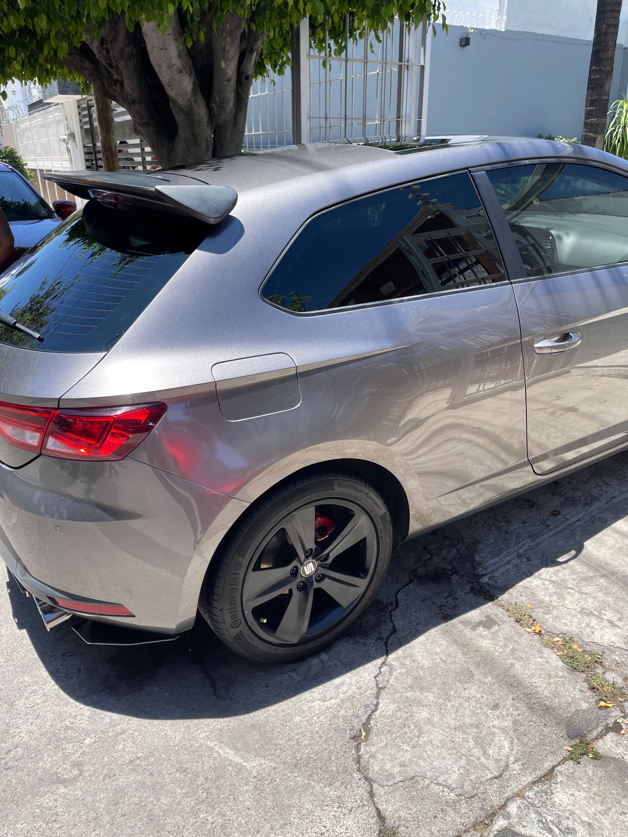 SEAT leon