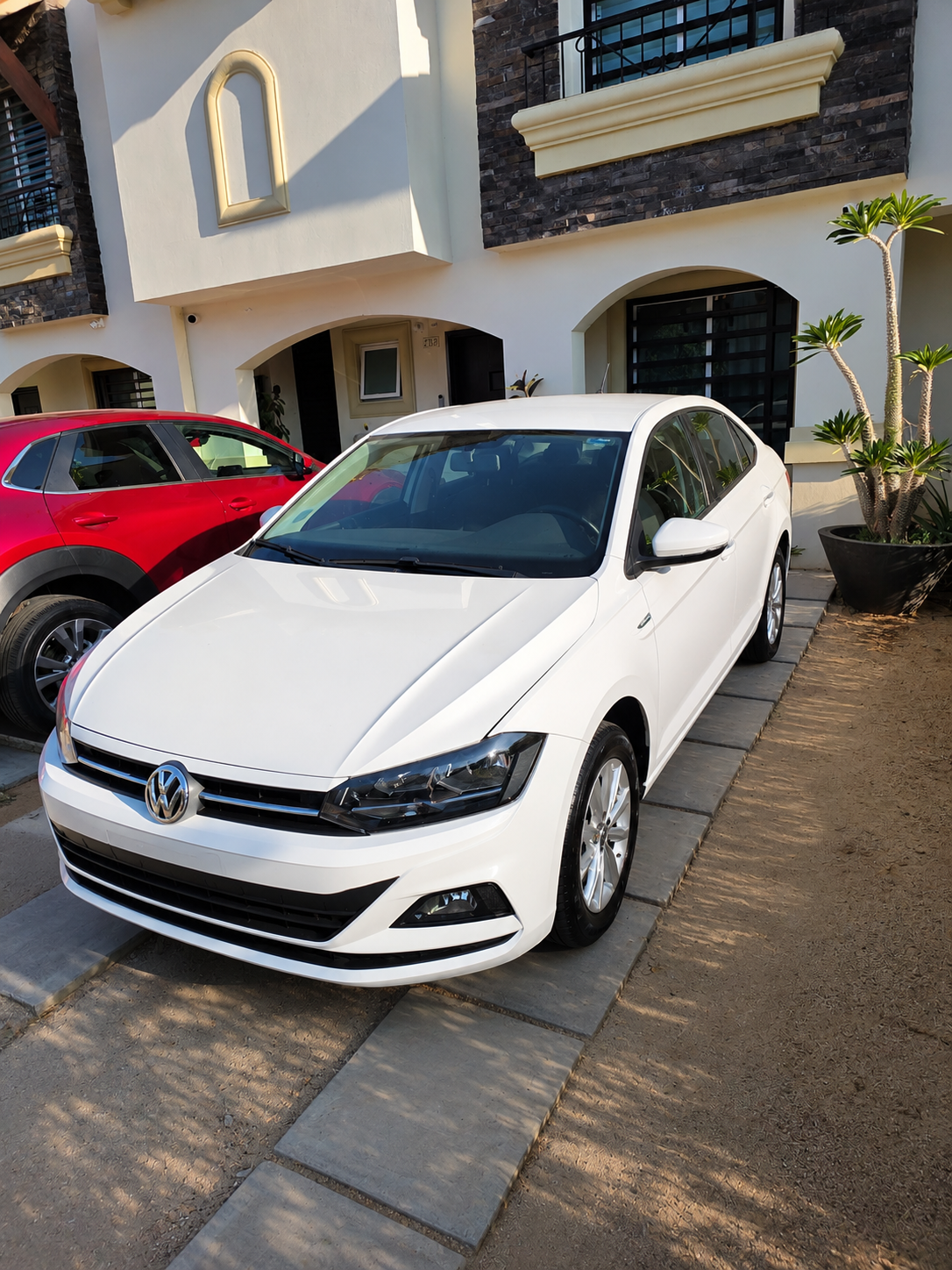 VOLKSWAGEN virtus