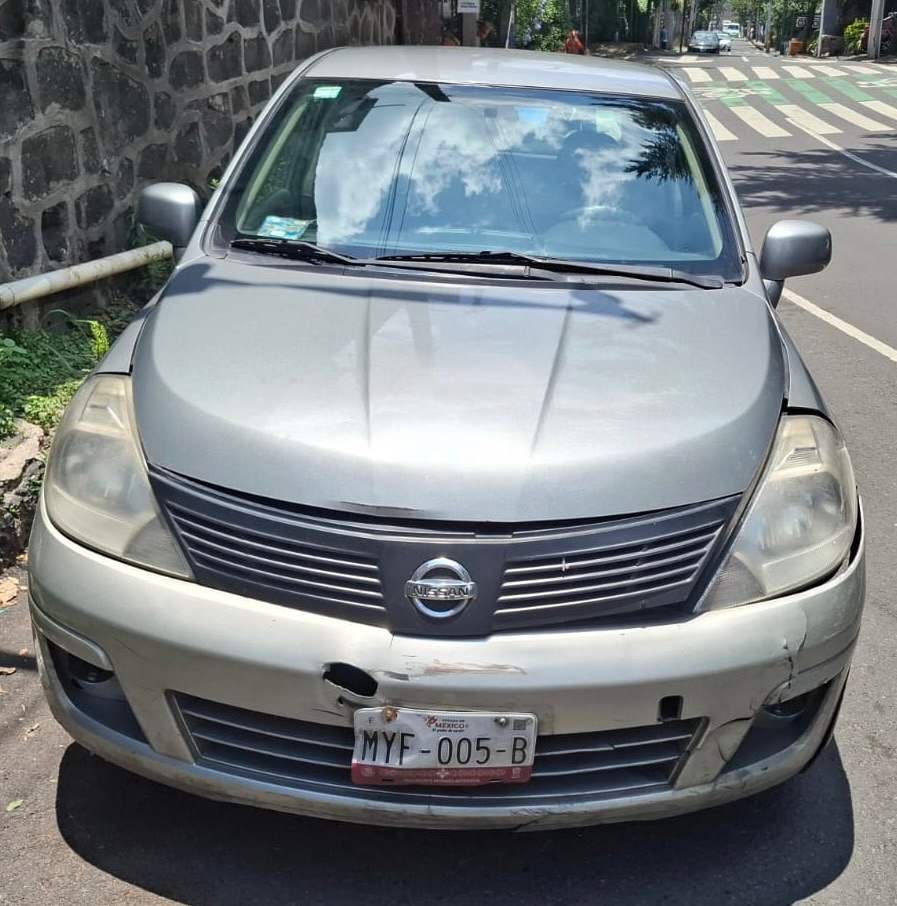 Nissan tiida 2012