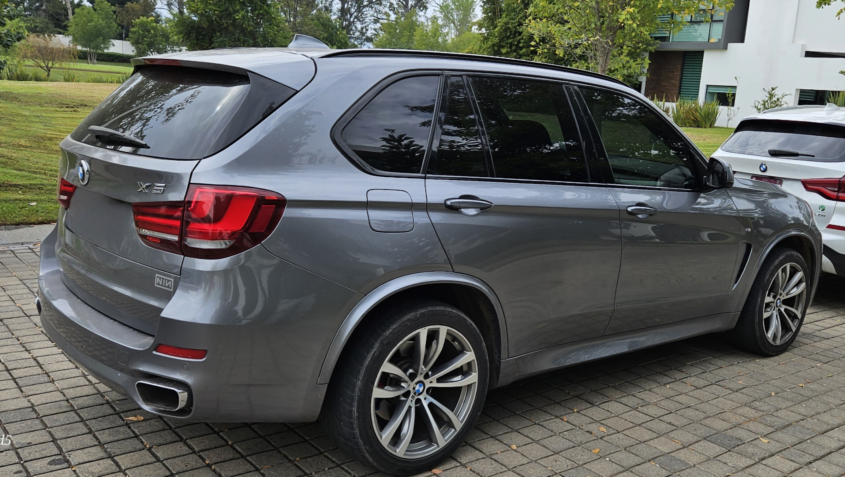 bmw x5