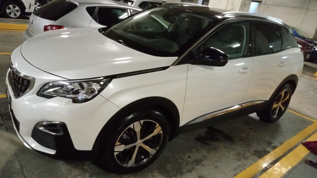 PEUGEOT 3008 (CUV)