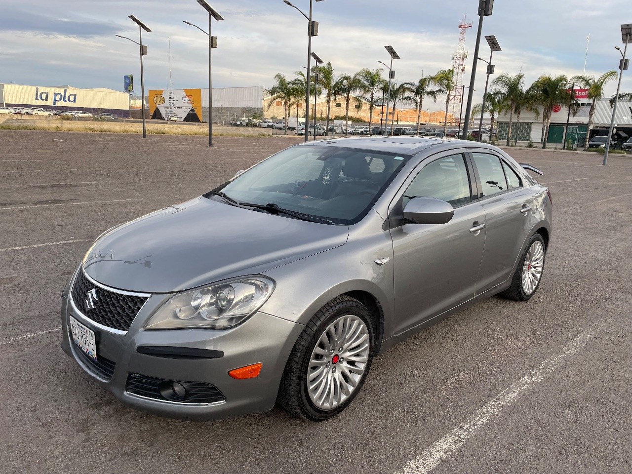 SUZUKI KIZASHI
